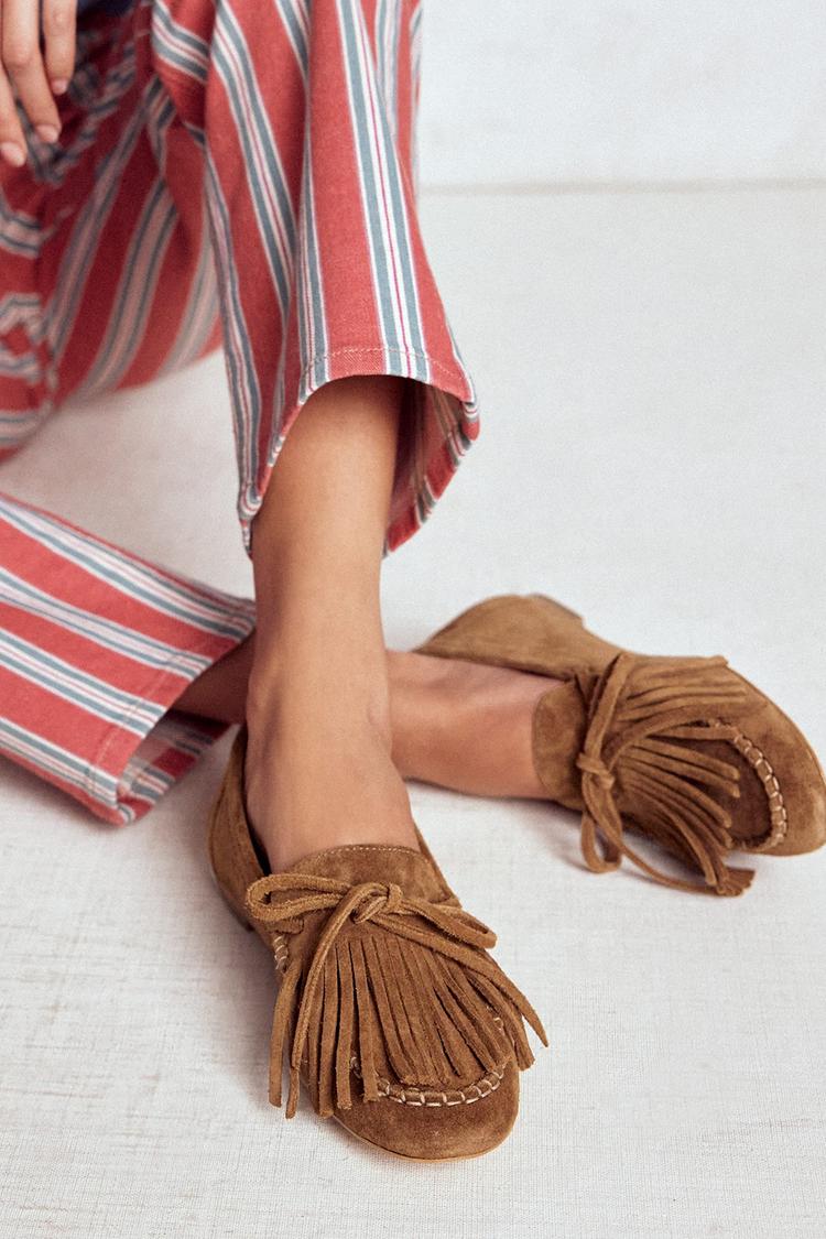 Mirabel – Camel Plain Round-Toe Loafers with Fringe – Byron Grace