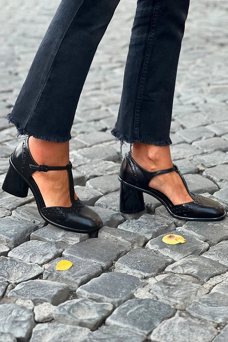 Liliana – Black Plain Round-Toe Chunky Heels with Buckle and T-Strap – Byron Grace