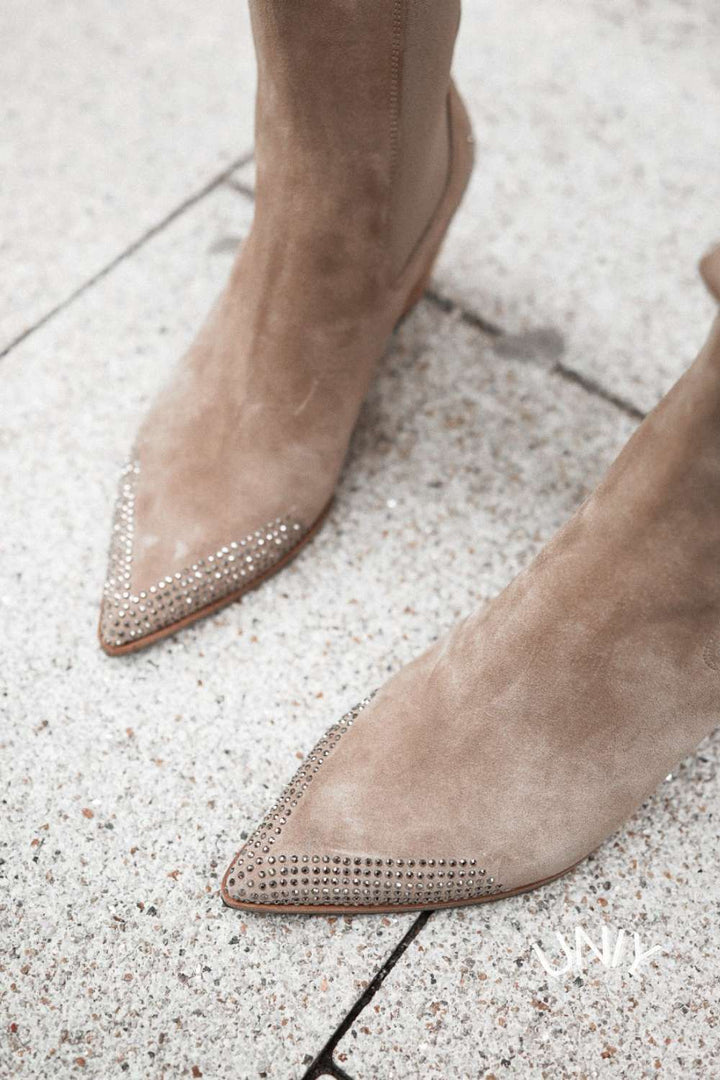 Flora – Beige Suede Western Ankle Boots – Byron Grace