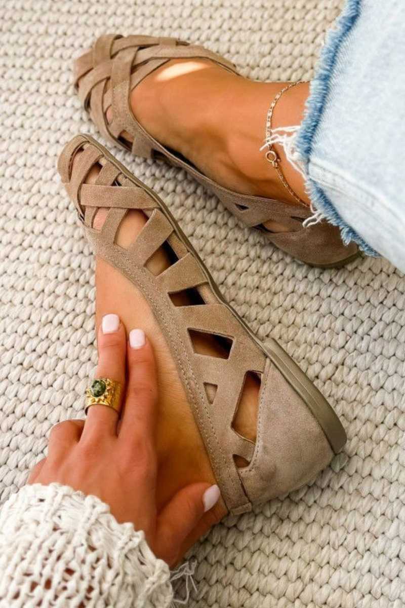 Ruby – Casual Woven Flat Open-Toe Sandals with Criss-Cross Straps – Byron Grace