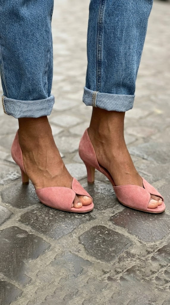 Elsa – Pink Suede d'Orsay Peep-Toe Kitten Heels – Byron Grace