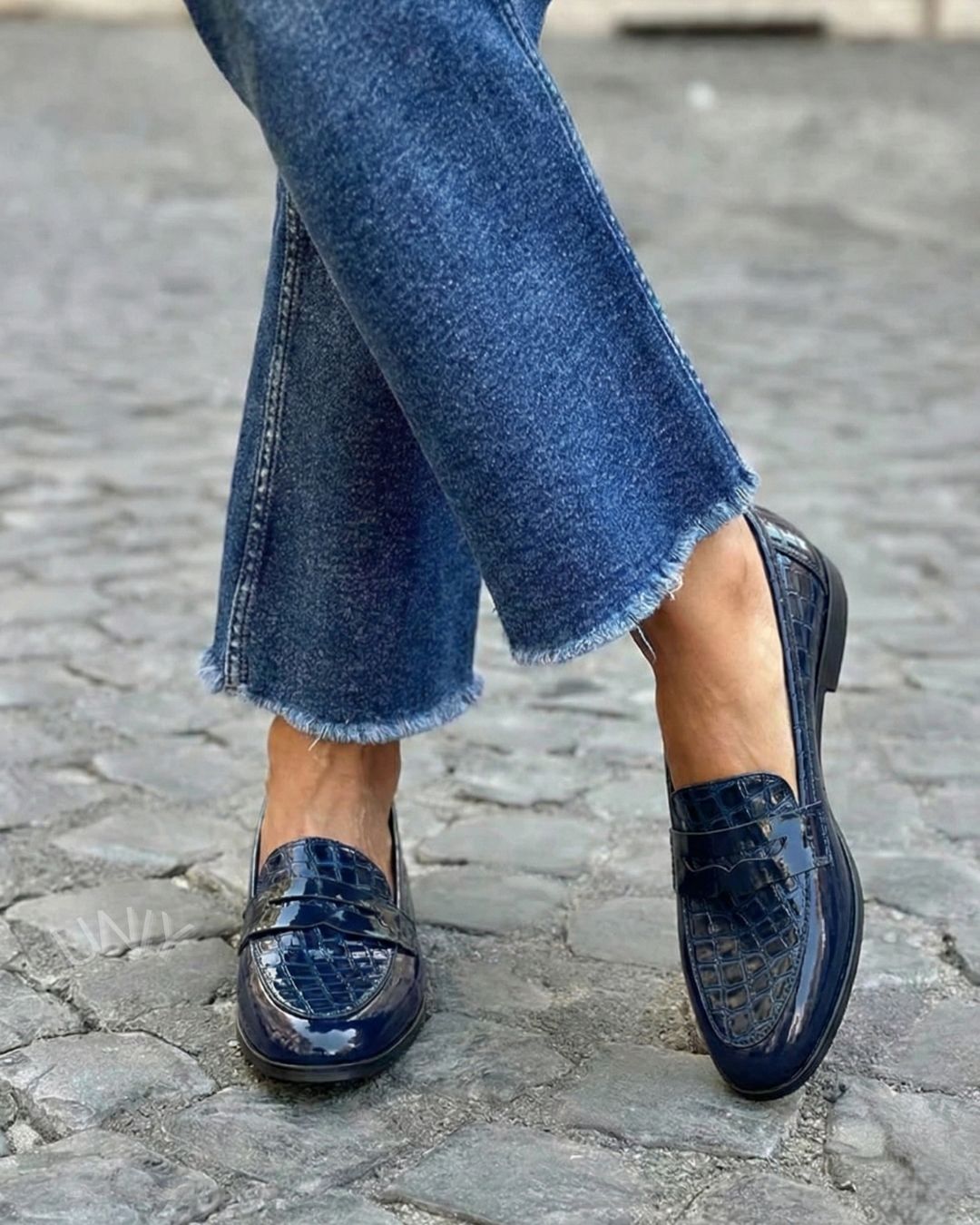 Emilia – Navy Blue Elegant Croc-Effect Patent PU Leather Penny Loafers – Byron Grace