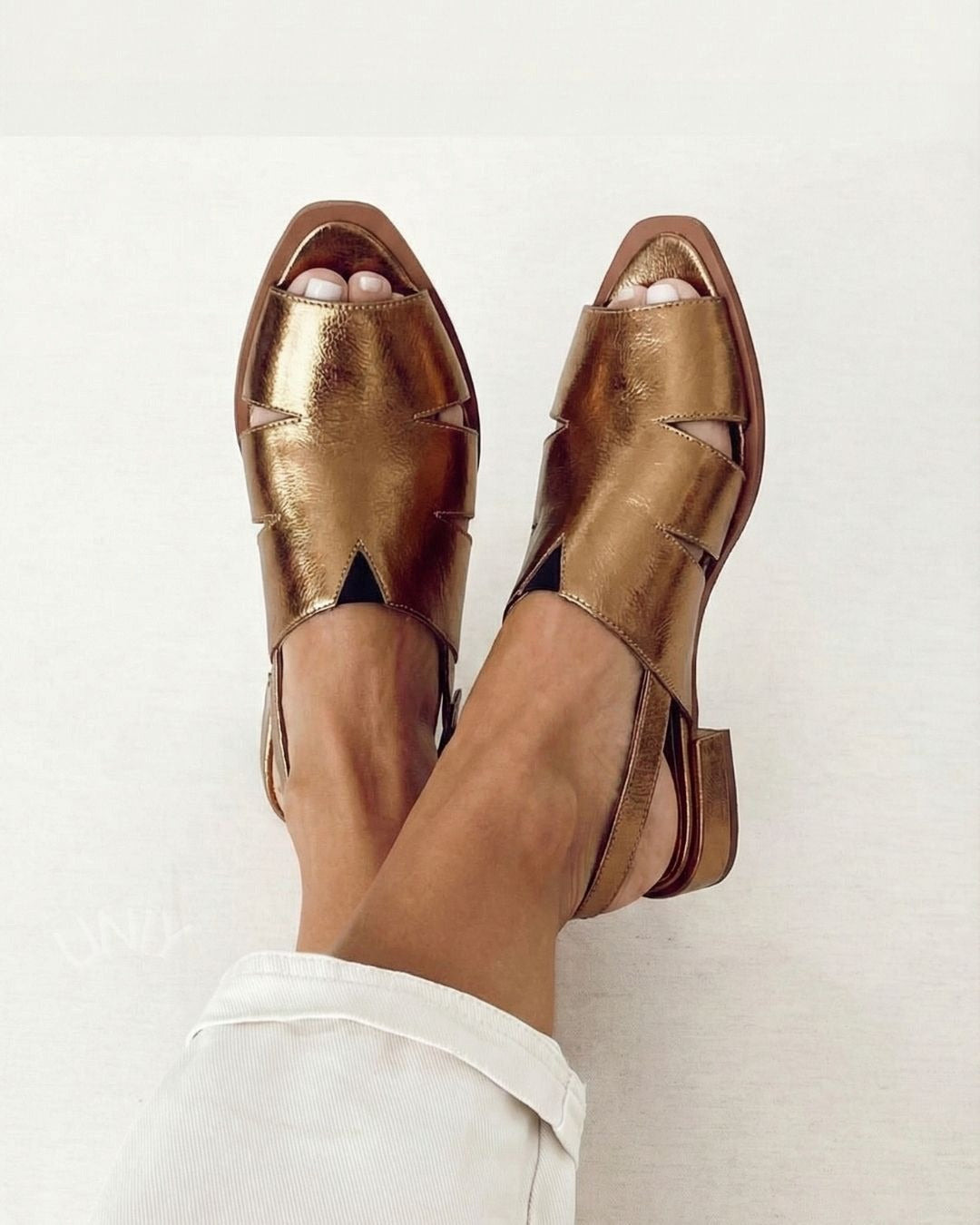 Eden – Gold Metallic Flat Cut-Out Peep-Toe Slingback Sandals – Byron Grace