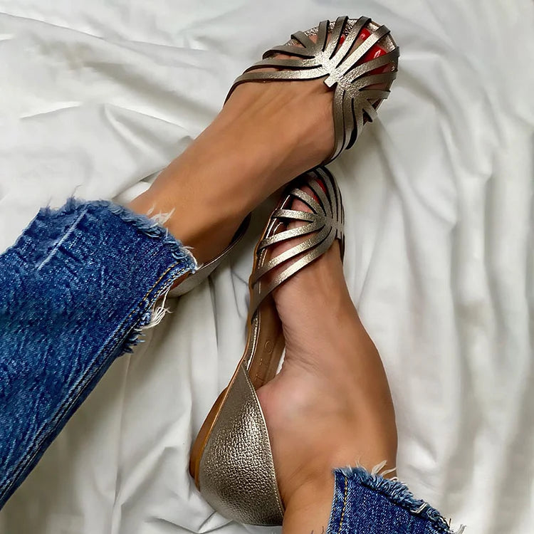 Kira – Glossy Faux-Leather Round-Toe Cut-Out Ballet Flats – Byron Grace