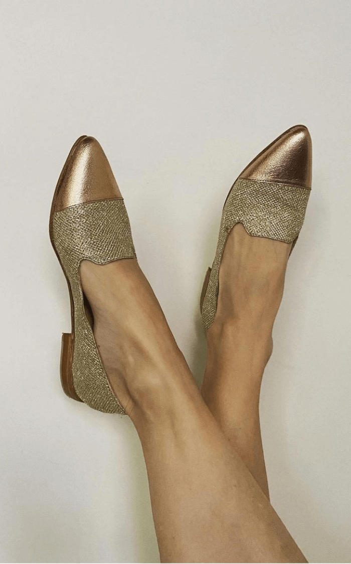 Hannah – Gold Metallic Glitter Scalloped Pointed Loafers – Byron Grace