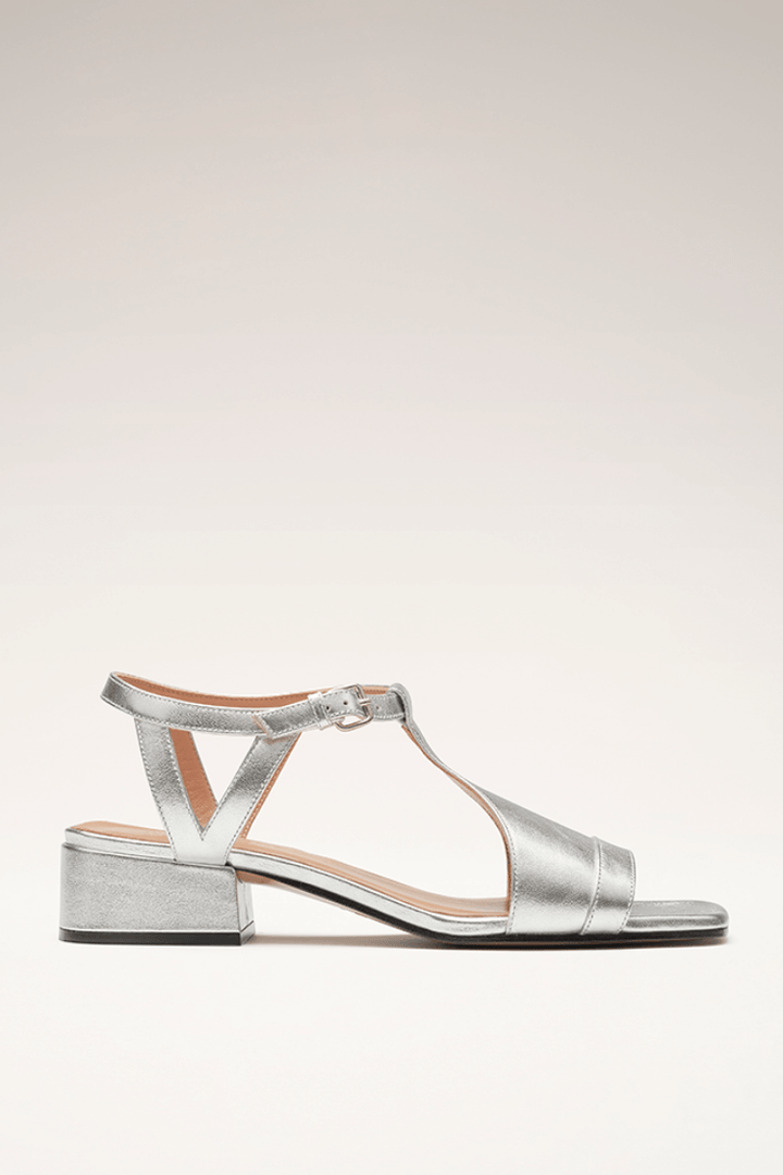 Cecilia – Sandals with Criss-Cross Bands and Low Block Heel – Byron Grace