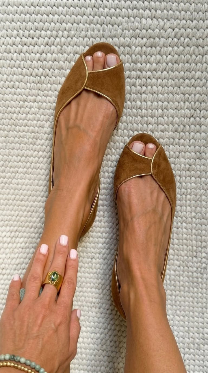 Ivy – Beige and Gold Suede d'Orsay Open-Toe Ballet Flats – Byron Grace