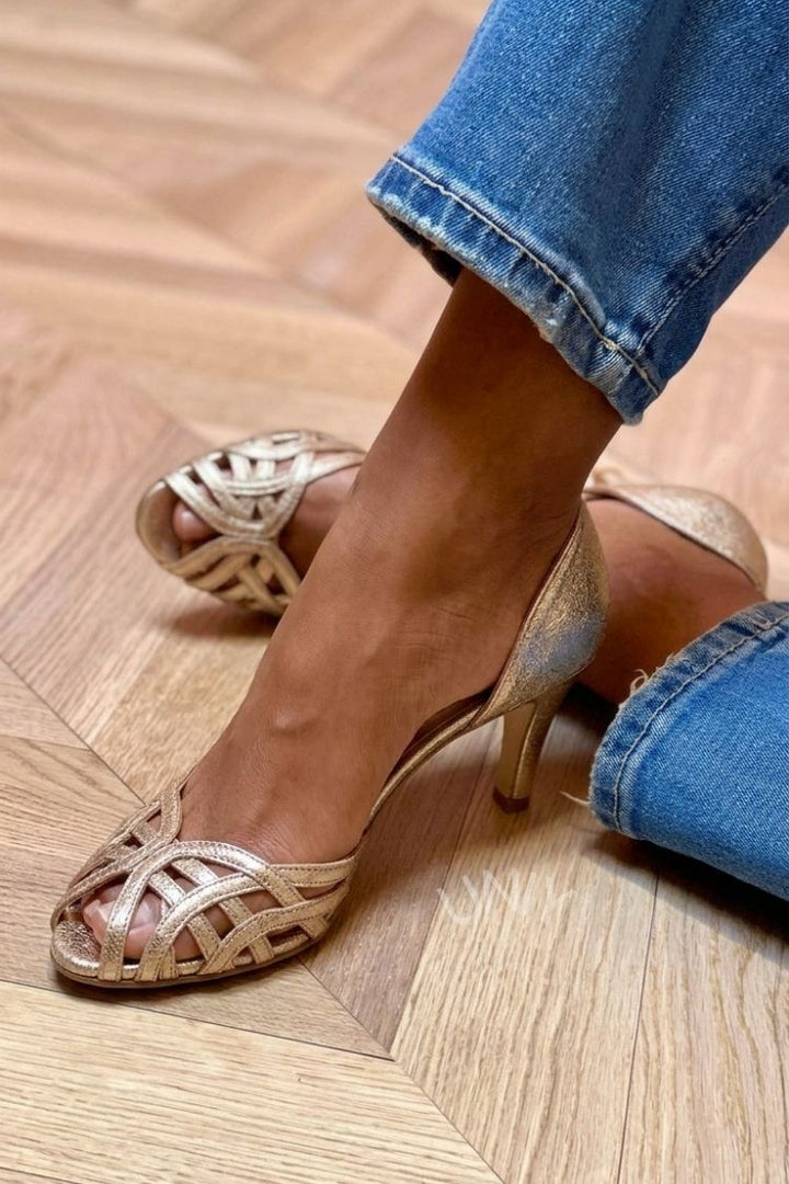 Luna – Gold Metallic Peep-Toe Mid Heels – Byron Grace