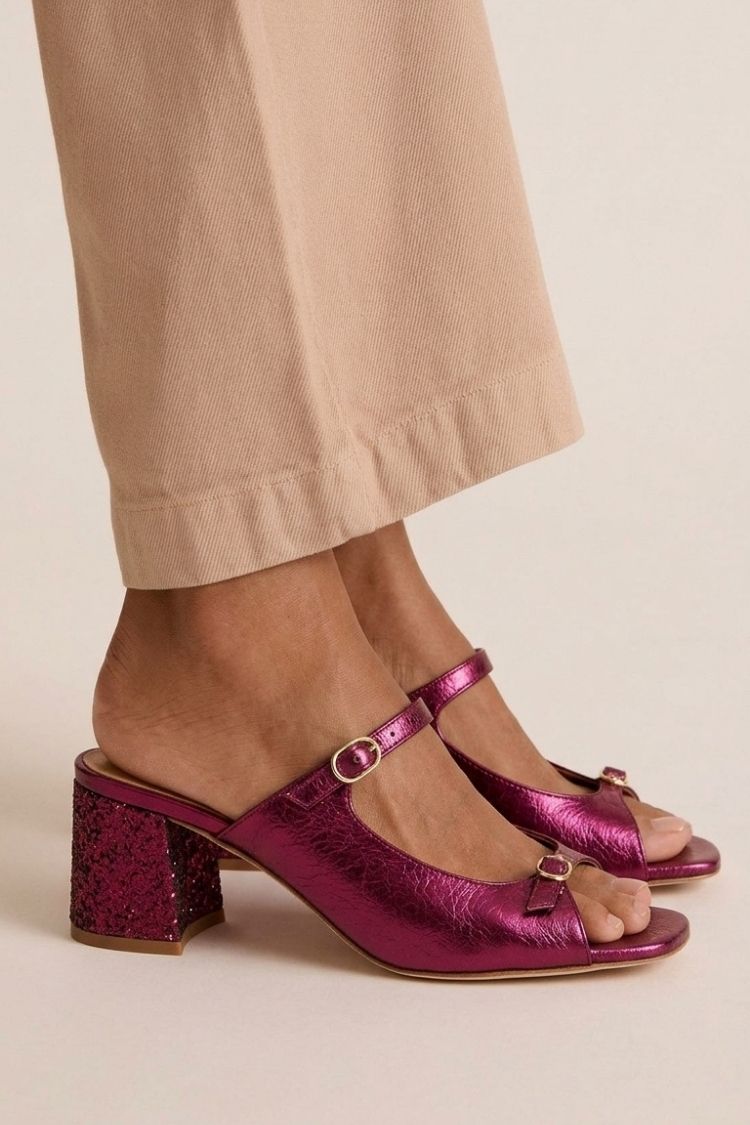 Tallulah – Gold Colour-Block Cut-Out Slingback Chunky Heels – Byron Grace