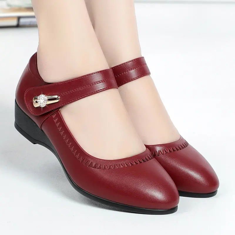 Marigold – Elegant Vegan Mid-Heel Shoes