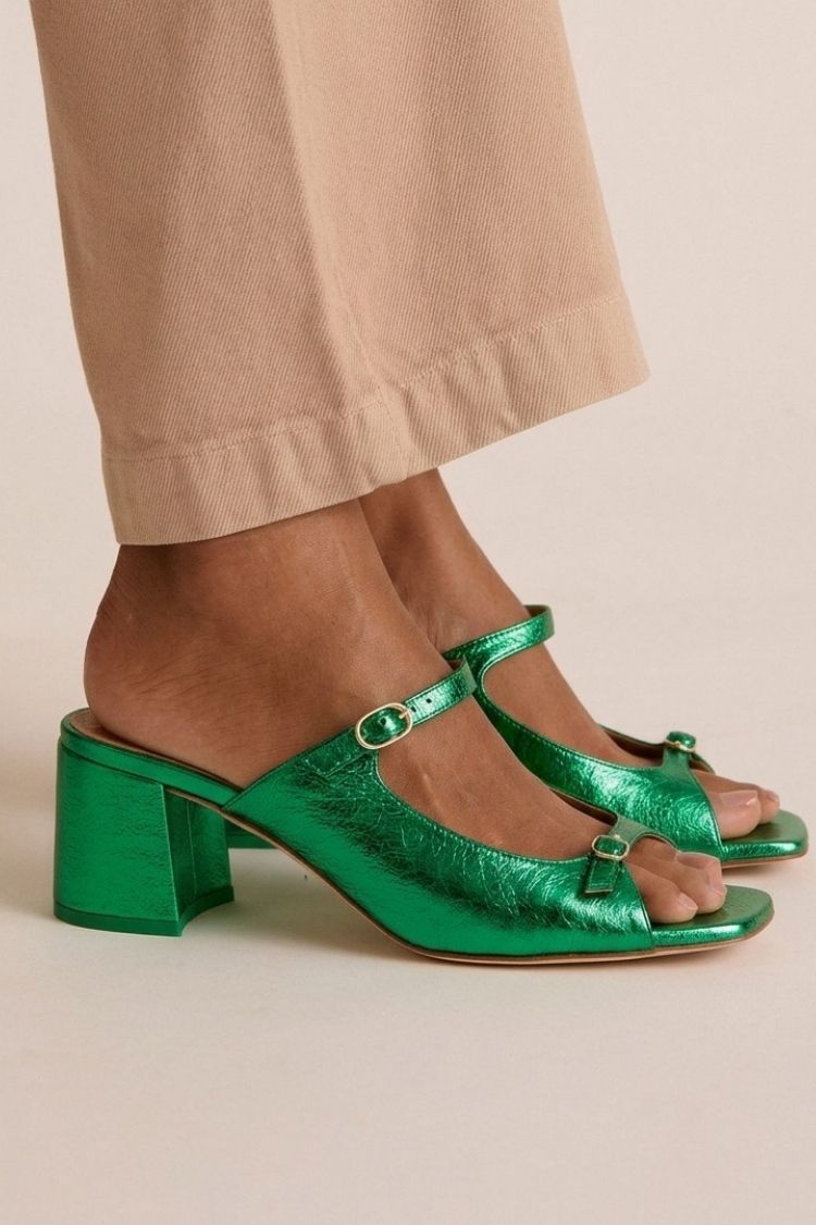 Tallulah – Gold Colour-Block Cut-Out Slingback Chunky Heels – Byron Grace