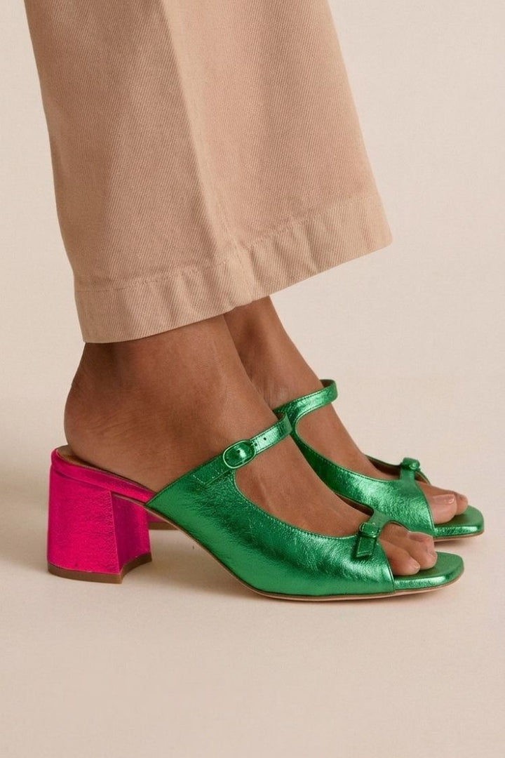 Tallulah – Gold Colour-Block Cut-Out Slingback Chunky Heels – Byron Grace