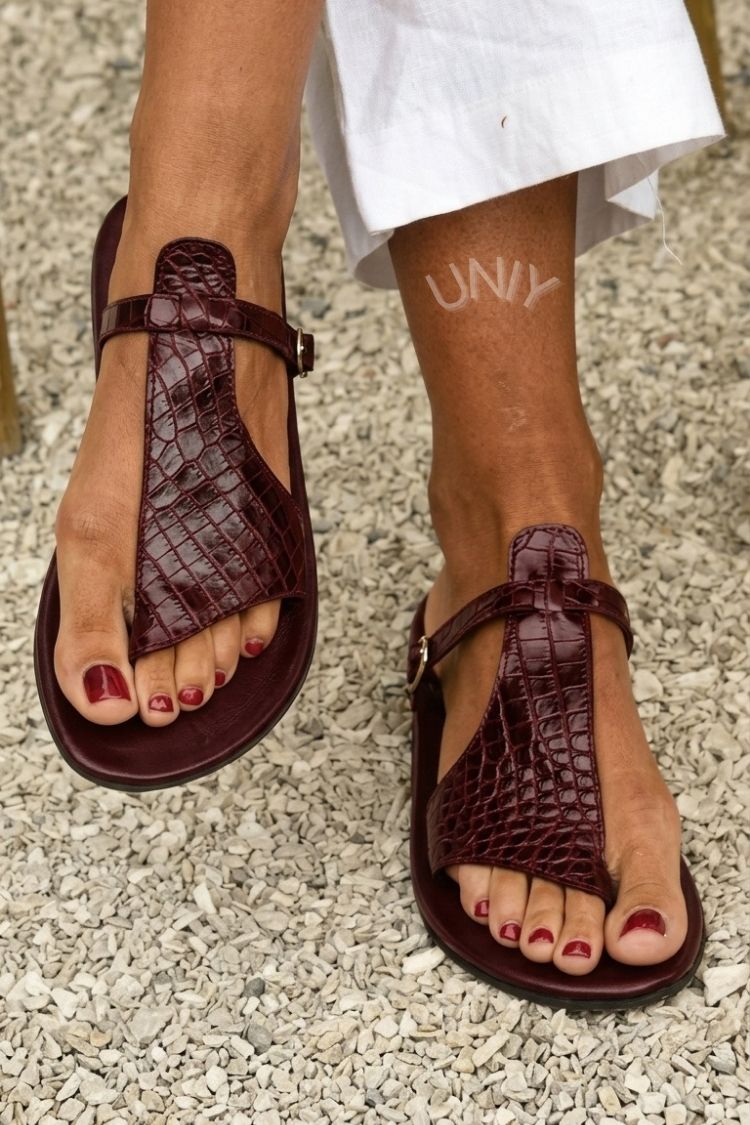 Isla – Croc-Effect Thong Sandals with Instep Strap and Buckle – Byron Grace