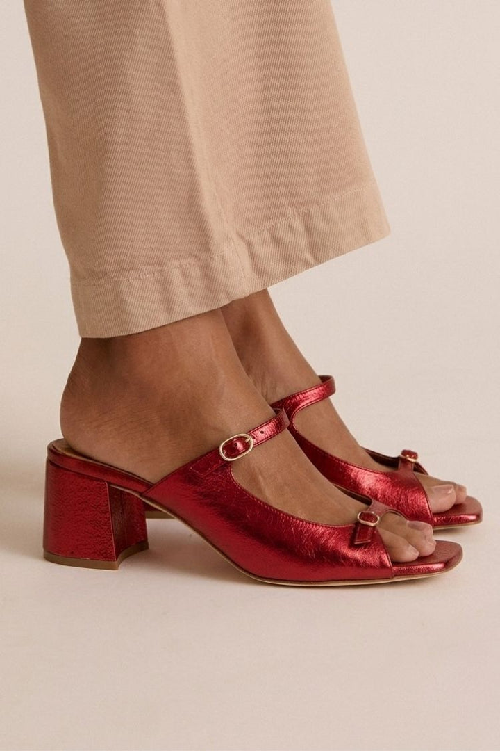 Tallulah – Gold Colour-Block Cut-Out Slingback Chunky Heels – Byron Grace