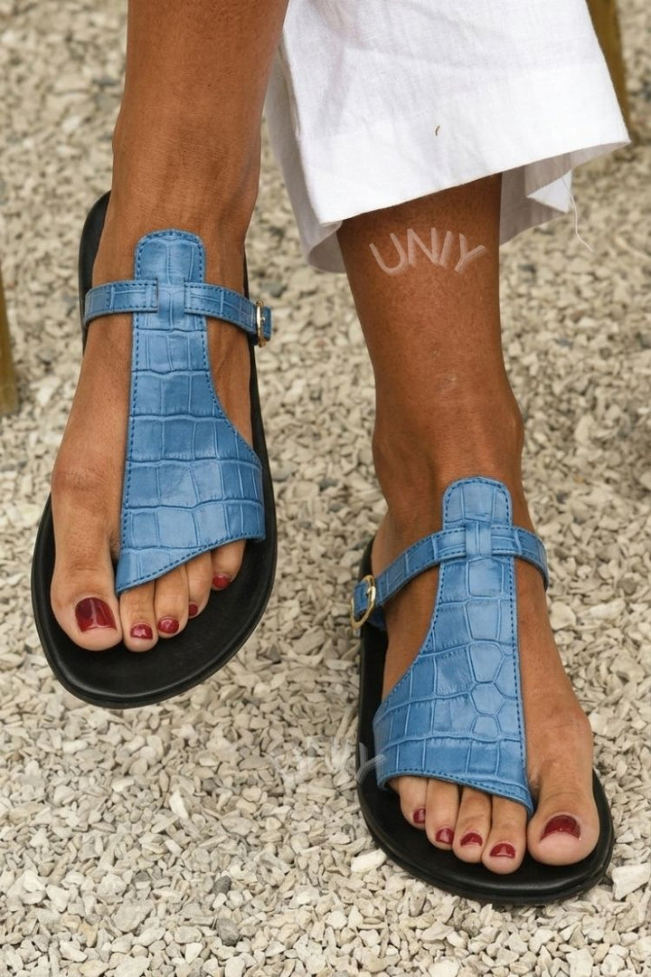 Isla – Croc-Effect Thong Sandals with Instep Strap and Buckle – Byron Grace