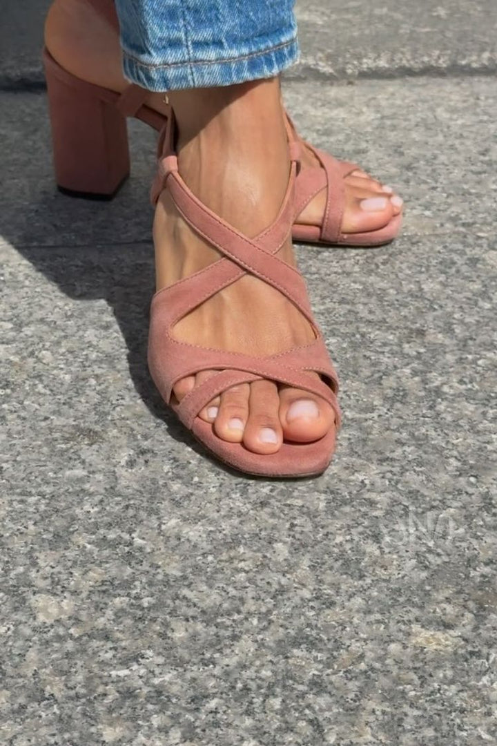 Freya – Rosé Pink Chic Suede Sandals with Criss-Cross Straps and Block Heel – Byron Grace