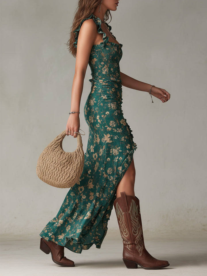 Daisy - Retro Boho Maxi Dress with Flowing Fabric, Puff Sleeves and a Slit