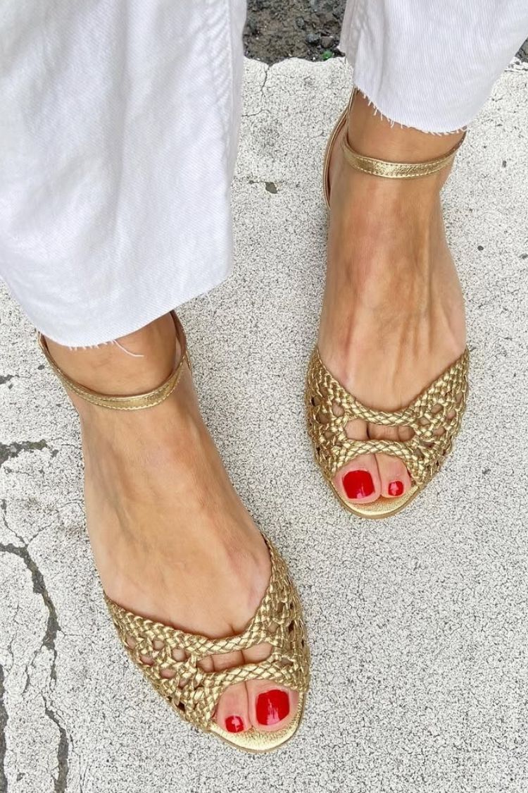 Giselle – Elegant Woven Cut-Out Flat Open-Toe Sandals with Ankle Strap – Byron Grace