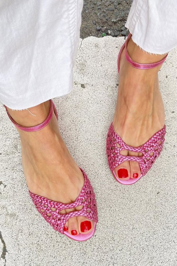 Giselle – Elegant Woven Cut-Out Flat Open-Toe Sandals with Ankle Strap – Byron Grace