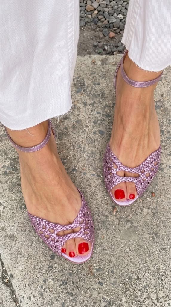 Giselle – Elegant Woven Cut-Out Flat Open-Toe Sandals with Ankle Strap – Byron Grace
