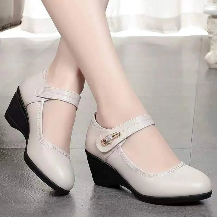 Marigold – Elegant Vegan Mid-Heel Shoes