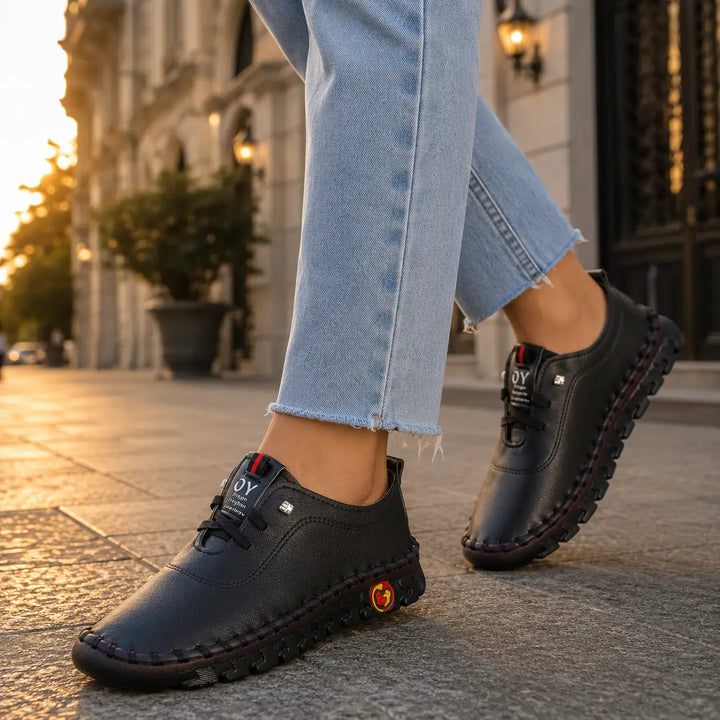 Clover - Orthopaedic Comfort Trainers