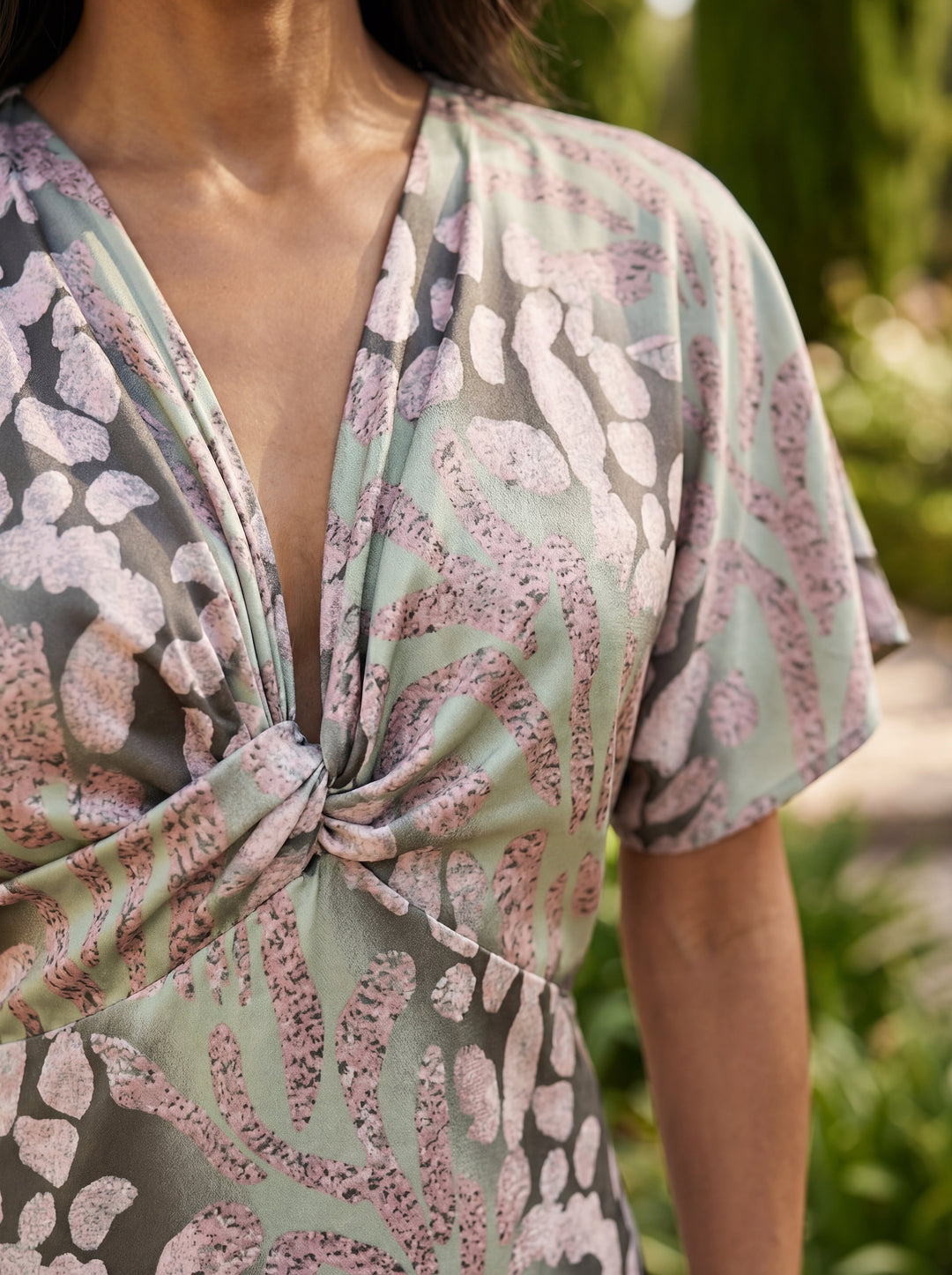 Madison - Elegant Arrayan Fabric Dress
