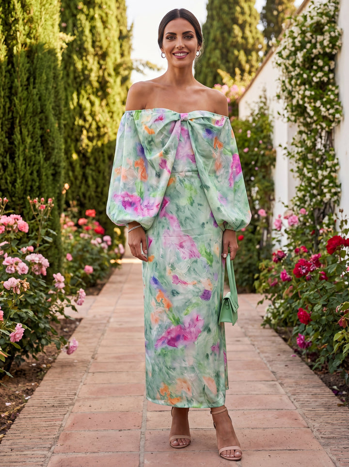 Freya - Elegant Lindaraja Dress in Luxurious Fabric