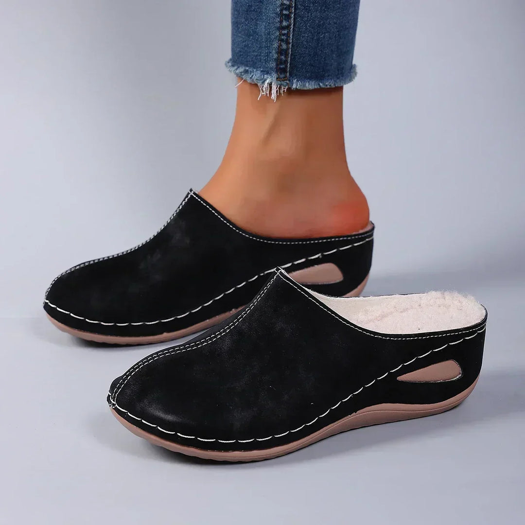 Dahlia – Orthopaedic Comfort Slippers