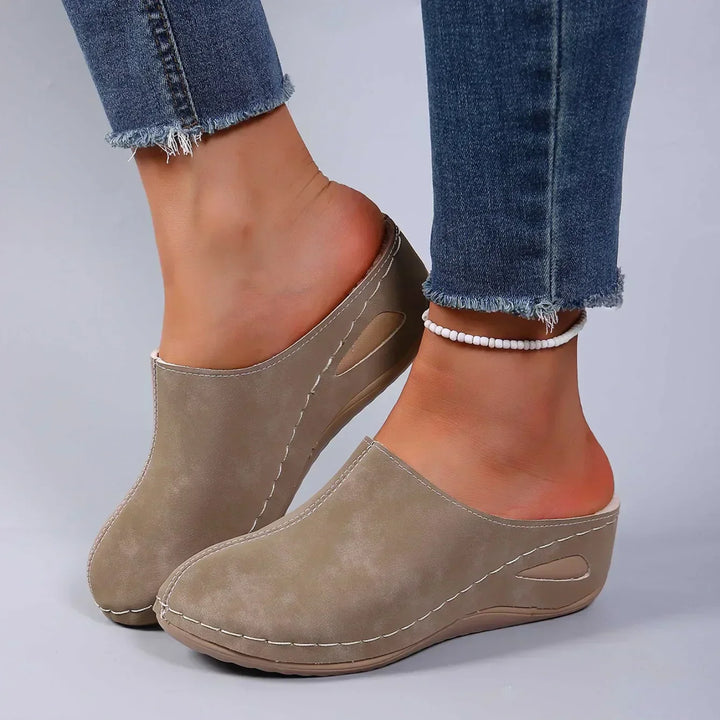 Dahlia – Orthopaedic Comfort Slippers