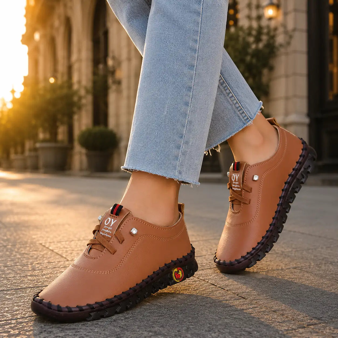 Clover - Orthopaedic Comfort Trainers