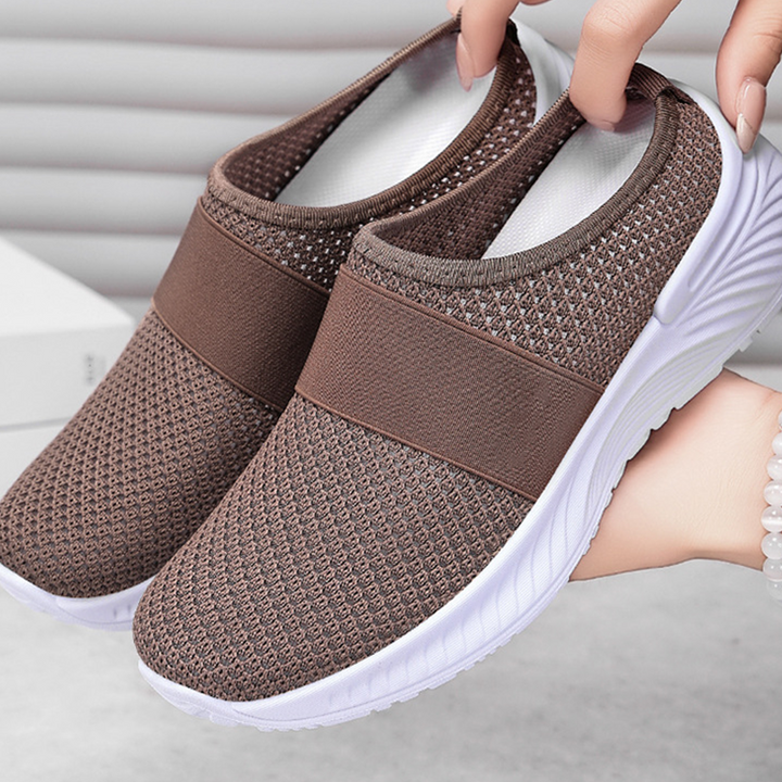 Lara – Breathable Slip-On Comfort Shoes